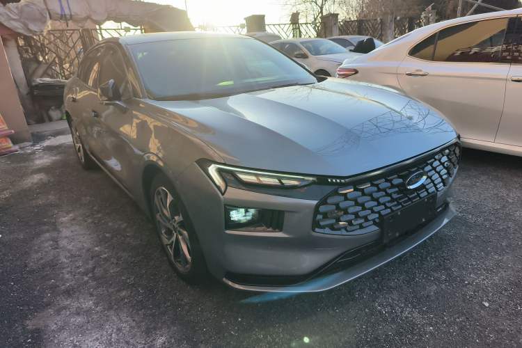 Used Ford Mondeo 2022 EcoBoost 245 Ultimate Model Exterior 2