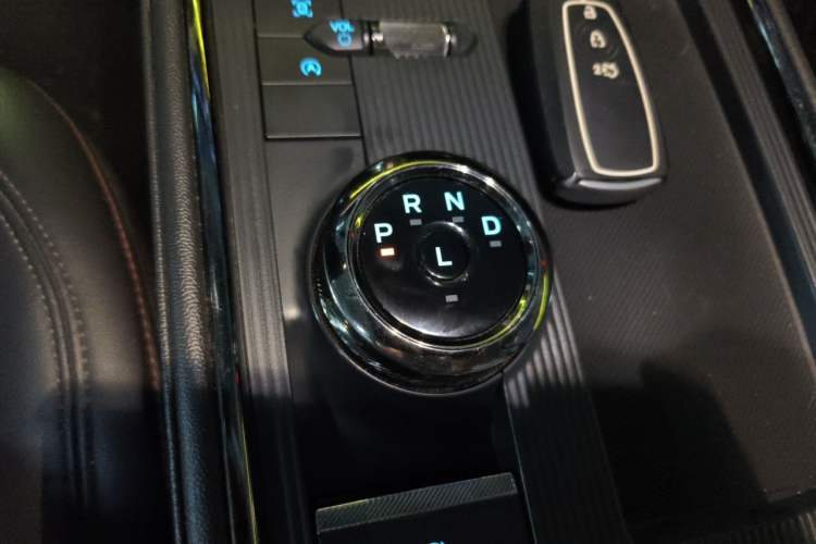 Used Ford Mondeo 2022 EcoBoost 245 Luxury Model Gear Lever