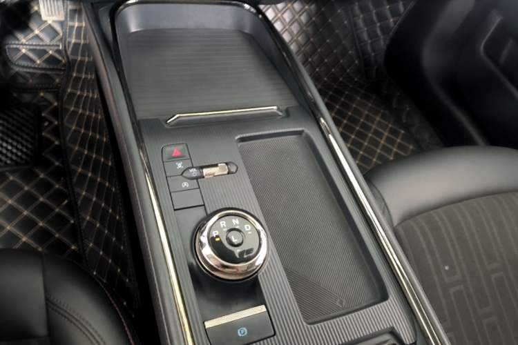Used Ford Mondeo 2022 Restyled EcoBoost 245 Luxury Version Gear Lever