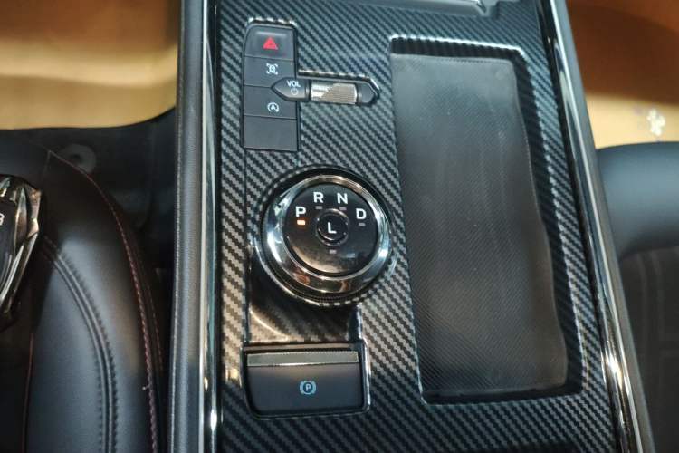 Used Ford Mondeo 2022 Restyled EcoBoost 245 Luxury Version Gear Lever