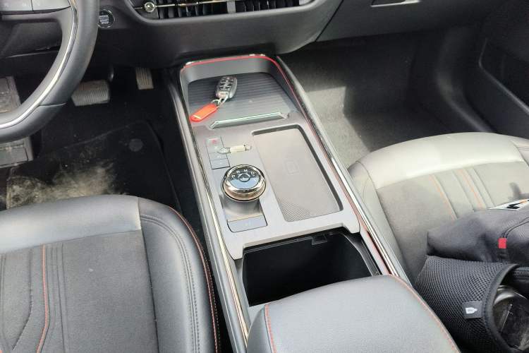 Used Ford Mondeo 2022 EcoBoost 245 Ultimate Model Gear Lever
