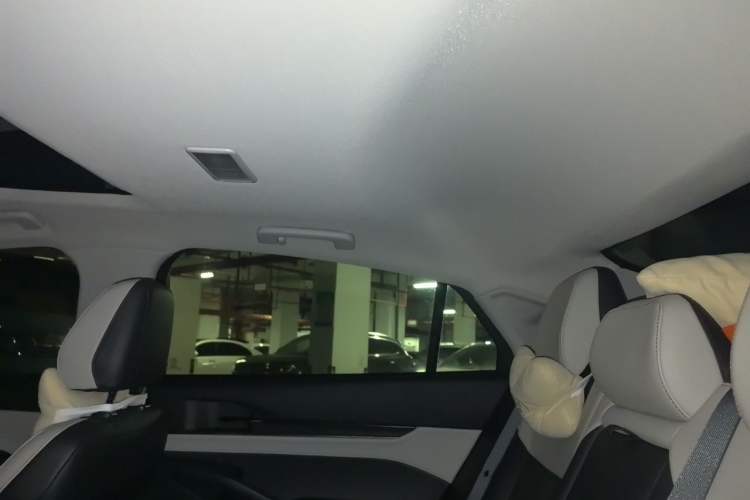 Used Ford Mondeo 2022 Restyled EcoBoost 245 Luxury Version Headliner