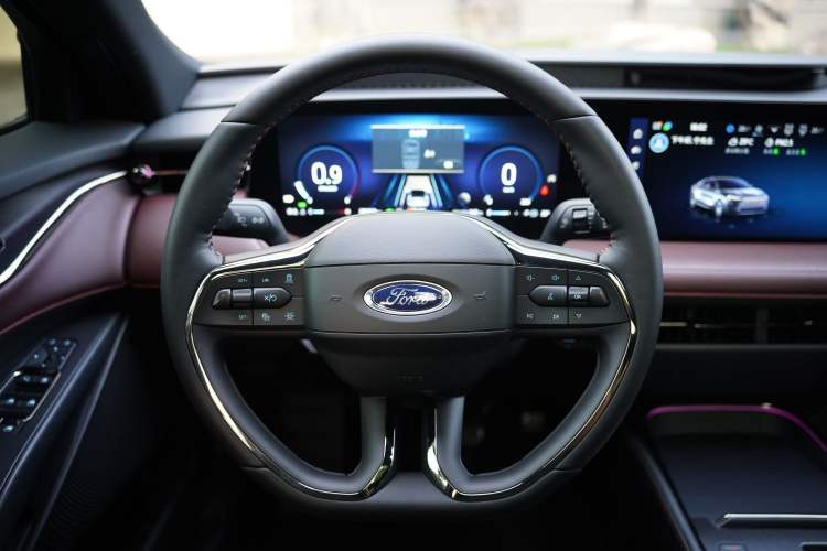 Used Ford Mondeo 2022 EcoBoost 245 Ultimate Model Interior 13
