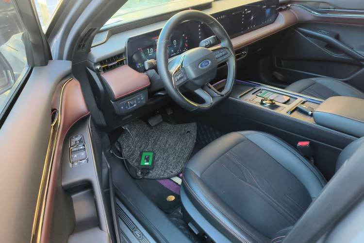 Used Ford Mondeo 2022 EcoBoost 245 Ultimate Model Interior 3