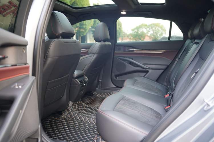 Used Ford Mondeo 2022 EcoBoost 245 Ultimate Model Interior 5