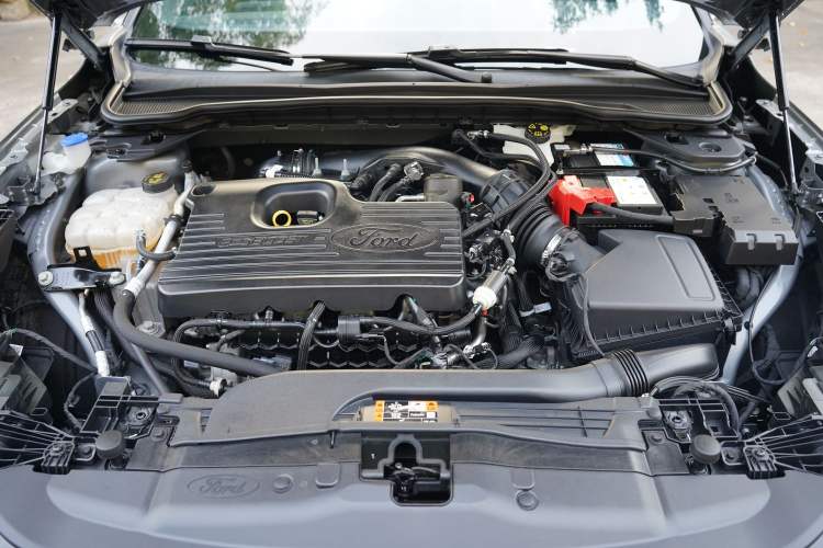 Used Ford Mondeo 2022 EcoBoost 245 Ultimate Model Interior 7