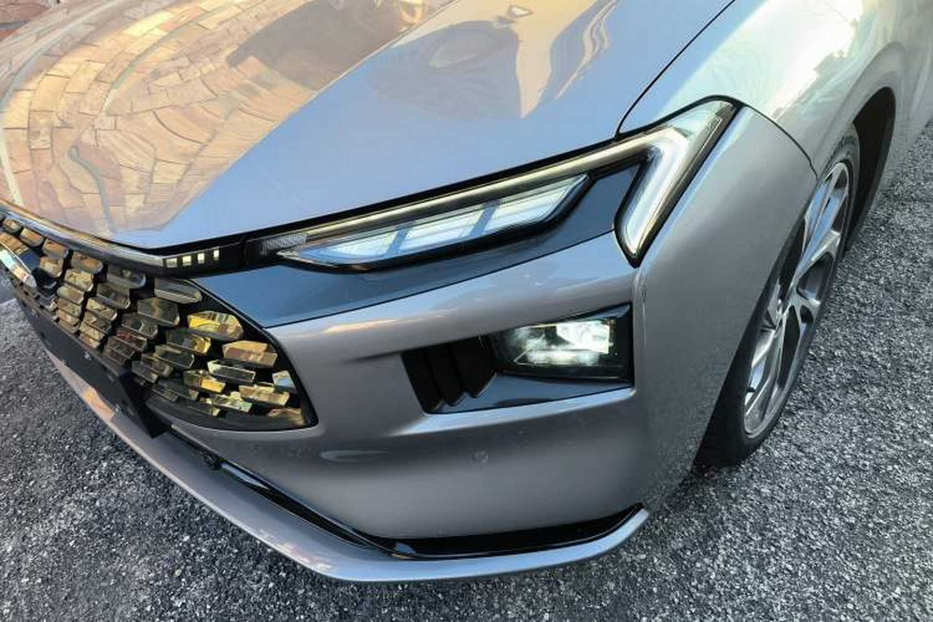 Used Ford Mondeo 2022 EcoBoost 245 Ultimate Model Left Front Headlight
