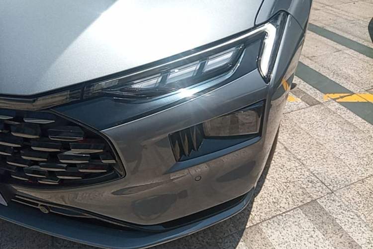 Used Ford Mondeo 2022 Facelifted EcoBoost 245 Ultimate Edition Left Front Headlight