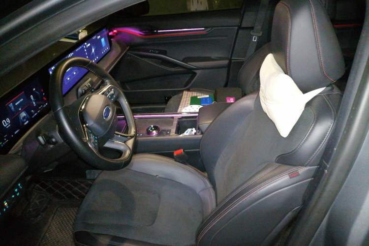 Used Ford Mondeo 2022 EcoBoost 245 ST-Line Left Front Seat