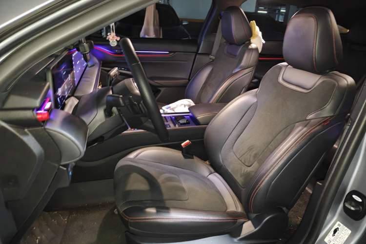 Used Ford Mondeo 2022 EcoBoost 245 ST-Line Left Front Seat