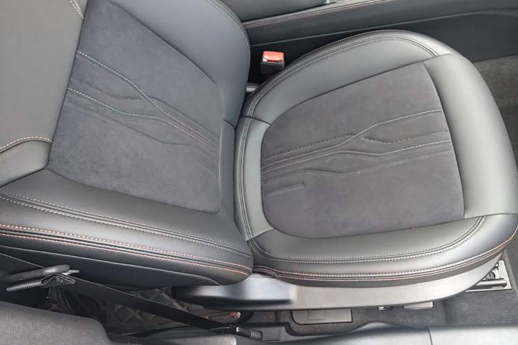 Used Ford Mondeo 2022 Facelifted EcoBoost 245 Ultimate Edition Right Front Seat