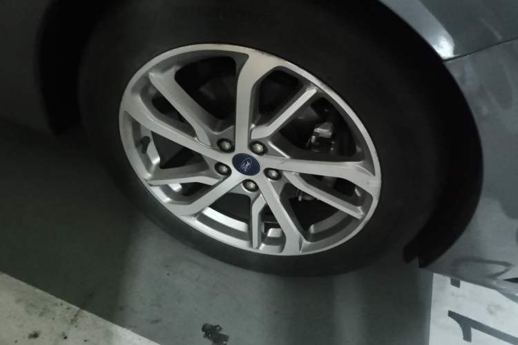 Used Ford Mondeo 2022 EcoBoost 245 Luxury Model Right Front Wheel Hub