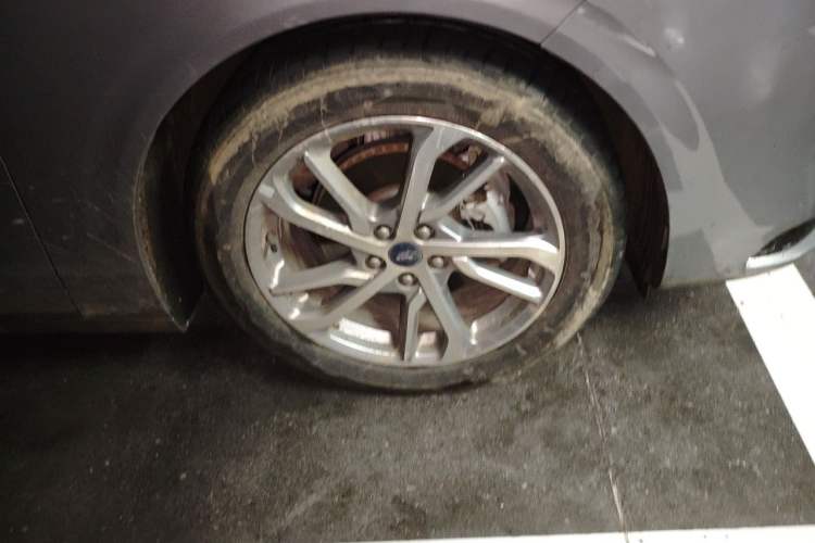 Used Ford Mondeo 2022 EcoBoost 245 Luxury Model Right Front Wheel Hub