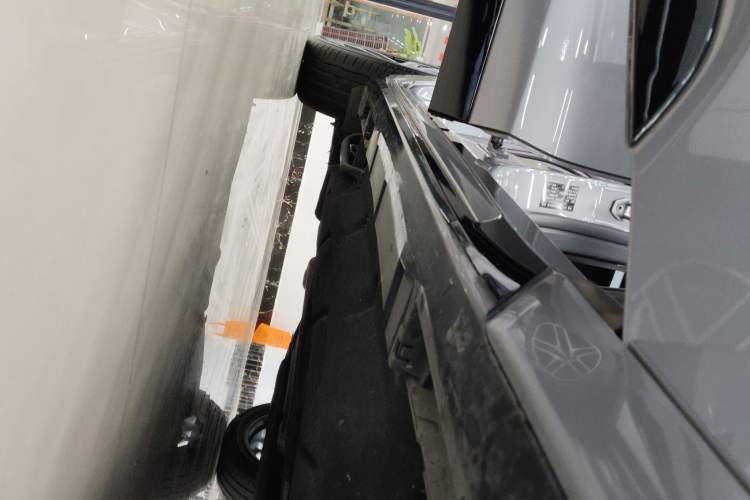 Used Ford Mondeo 2022 Facelift EcoBoost 245 ST-Line Right Side Sill