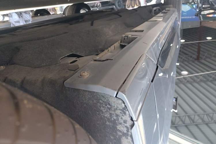 Used Ford Mondeo 2022 Facelifted EcoBoost 245 Ultimate Edition Right Side Sill