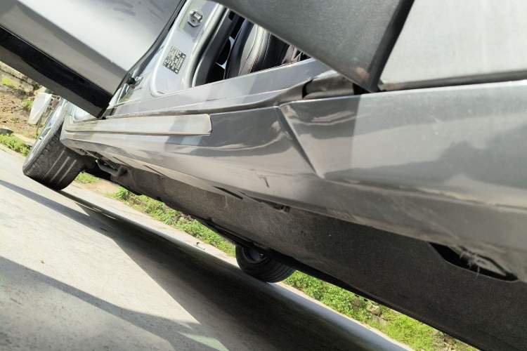 Used Ford Mondeo 2022 EcoBoost 245 Ultimate Model Right Side Sill