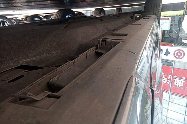 Used Ford Mondeo 2022 Facelifted EcoBoost 245 Ultimate Edition Right Side Sill