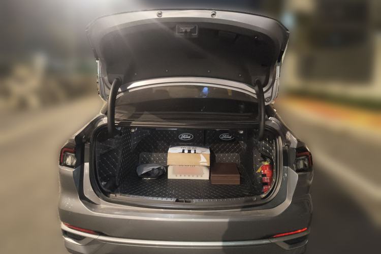 Used Ford Mondeo 2022 EcoBoost 245 Luxury Model Trunk