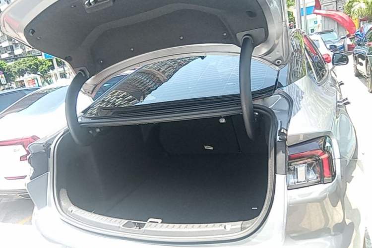 Used Ford Mondeo 2022 Facelifted EcoBoost 245 Ultimate Edition Trunk
