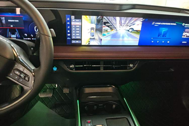 Used Ford Mondeo 2022 Restyled EcoBoost 245 Luxury Version Audio And AC Panel