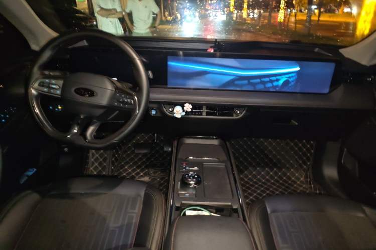 Used Ford Mondeo 2022 Restyled EcoBoost 245 Luxury Version Center Console