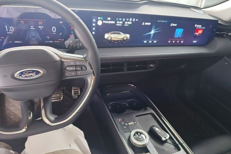 Used Ford Mondeo 2022 Restyled EcoBoost 245 Luxury Version Center Console