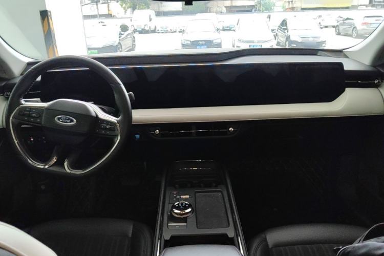 Used Ford Mondeo 2022 Restyled EcoBoost 245 Luxury Version Center Console