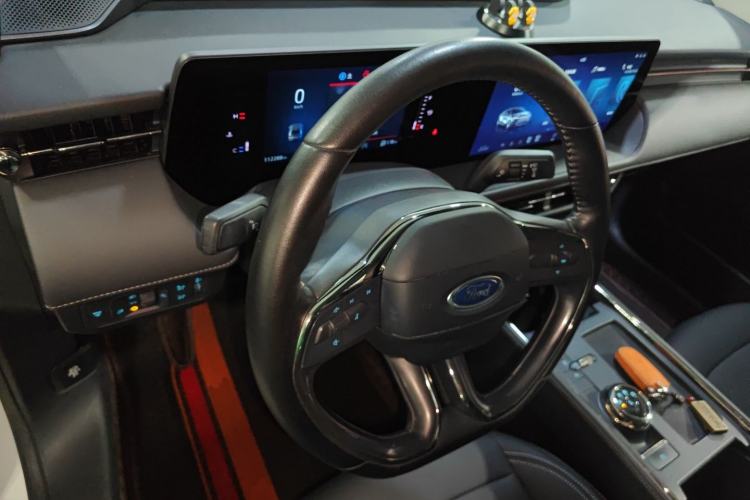 Used Ford Mondeo 2022 Facelifted EcoBoost 245 Fashion Edition Center Console