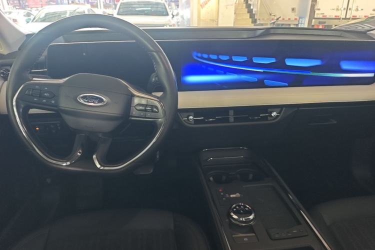 Used Ford Mondeo 2022 Restyled EcoBoost 245 Luxury Version Center Console
