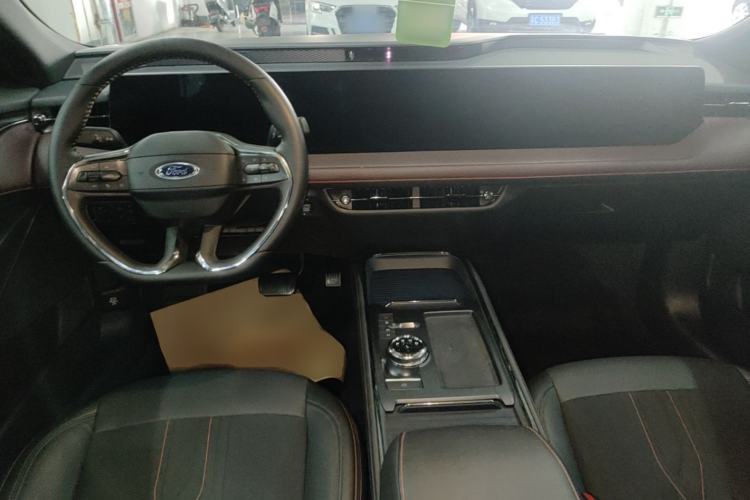 Used Ford Mondeo 2022 Facelifted EcoBoost 245 Ultimate Edition Center Console