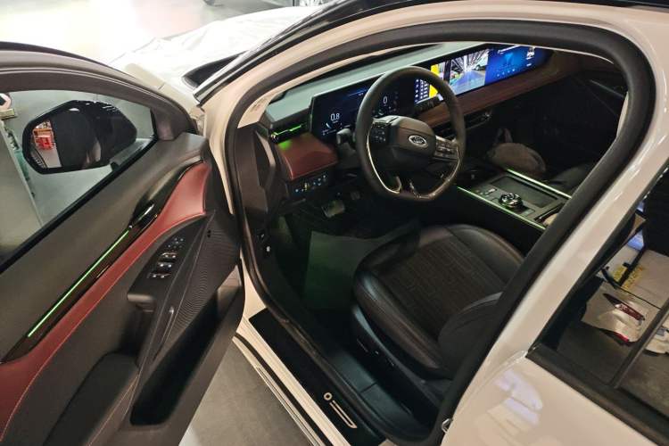 Used Ford Mondeo 2022 Restyled EcoBoost 245 Luxury Version Driver Seat