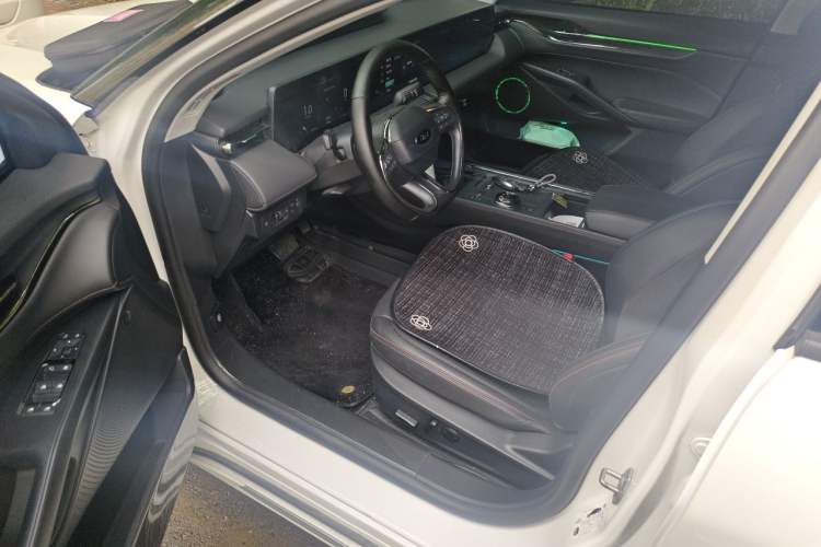 Used Ford Mondeo 2022 Restyled EcoBoost 245 Luxury Version Driver Seat