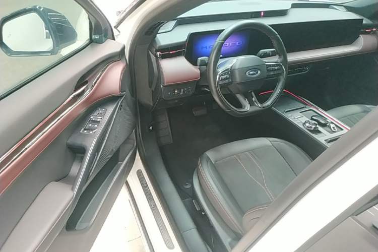Used Ford Mondeo 2022 Facelifted EcoBoost 245 Ultimate Edition Driver Seat