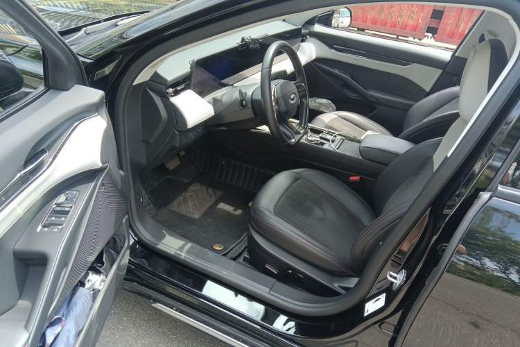 Used Ford Mondeo 2022 Restyled EcoBoost 245 Luxury Version Driver Seat