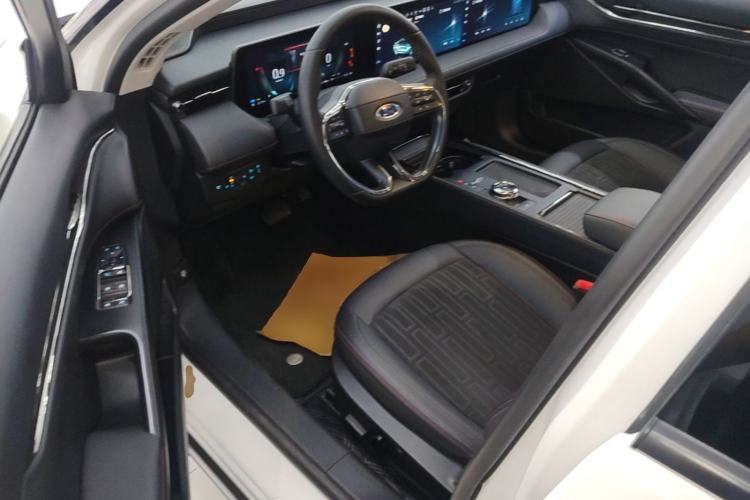 Used Ford Mondeo 2022 Restyled EcoBoost 245 Luxury Version Driver Seat