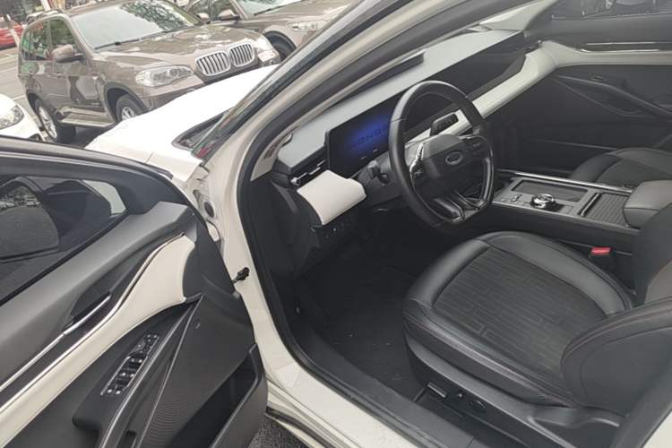Used Ford Mondeo 2022 Restyled EcoBoost 245 Luxury Version Driver Seat