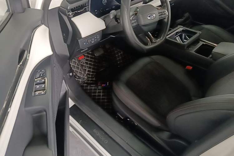 Used Ford Mondeo 2022 Restyled EcoBoost 245 Luxury Version Driver Seat