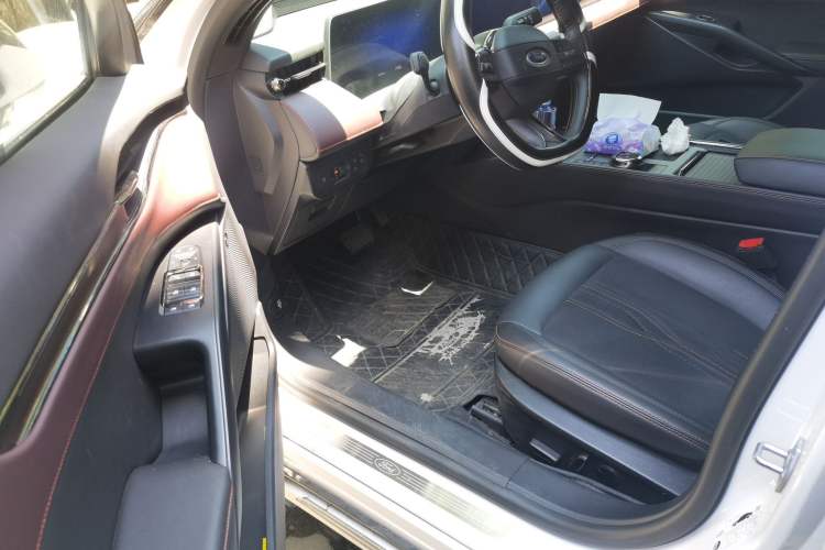 Used Ford Mondeo 2022 Facelifted EcoBoost 245 Ultimate Edition Driver Seat