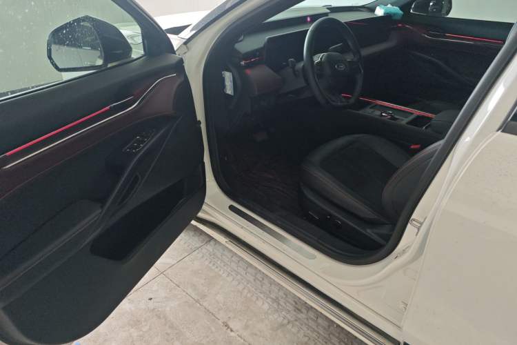 Used Ford Mondeo 2022 Facelifted EcoBoost 245 Ultimate Edition Driver Seat
