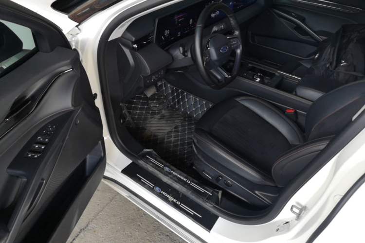 Used Ford Mondeo 2022 Restyled EcoBoost 245 Luxury Version Driver Seat