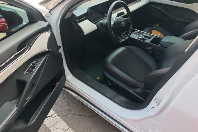 Used Ford Mondeo 2022 EcoBoost 245 Luxury Model Driver Seat