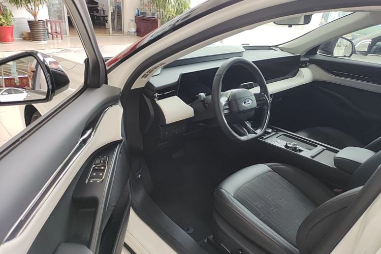 Used Ford Mondeo 2022 Restyled EcoBoost 245 Luxury Version Driver Seat