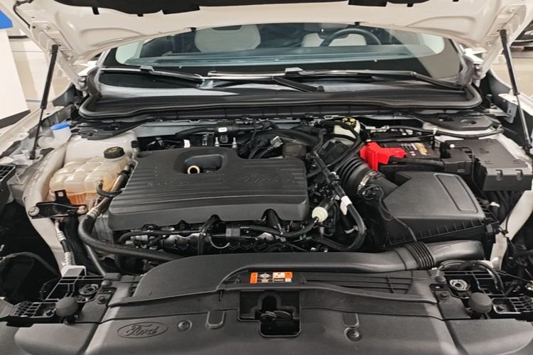 Used Ford Mondeo 2022 EcoBoost 245 Luxury Model Engine Bay