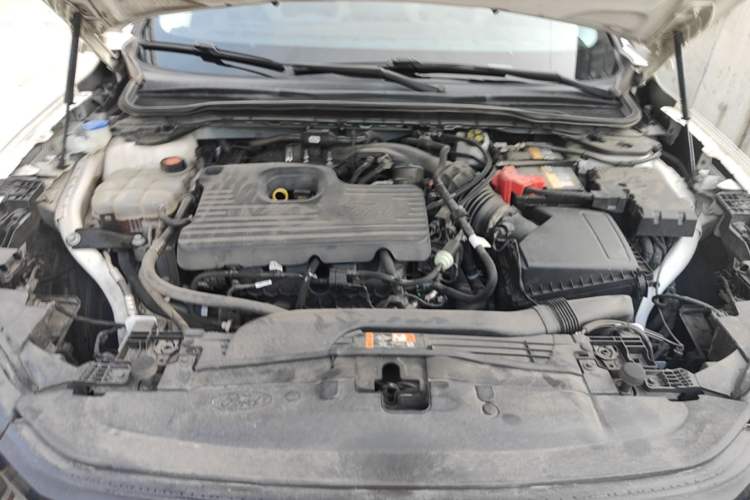 Used Ford Mondeo 2022 EcoBoost 245 Luxury Model Engine Bay