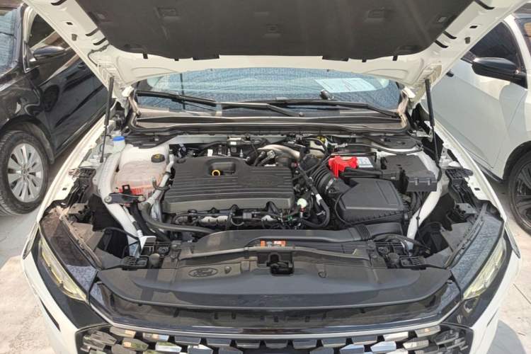 Used Ford Mondeo 2022 Restyled EcoBoost 245 Luxury Version Engine Bay
