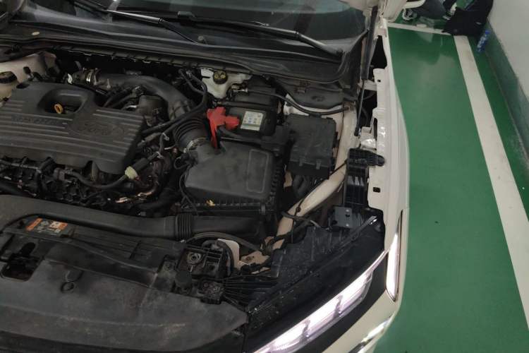 Used Ford Mondeo 2022 EcoBoost 245 Ultimate Model Engine Bay Left