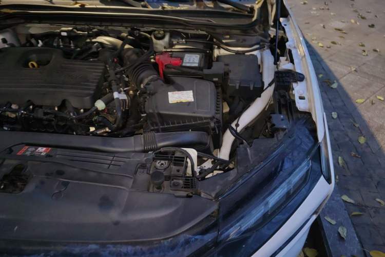 Used Ford Mondeo 2022 EcoBoost 245 Luxury Model Engine Bay Left