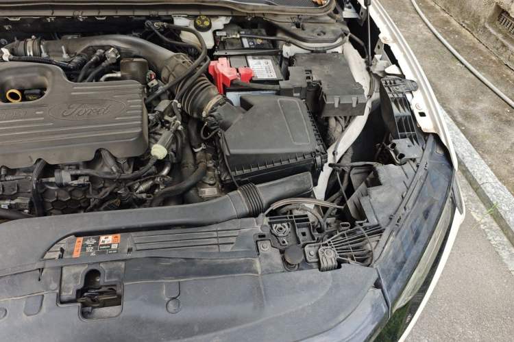 Used Ford Mondeo 2022 EcoBoost 245 Ultimate Model Engine Bay Left