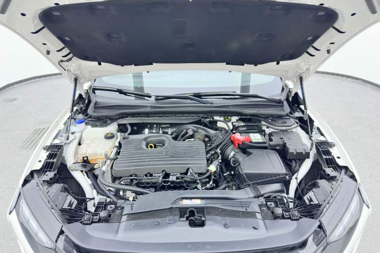 Used Ford Mondeo 2022 Facelifted EcoBoost 245 Ultimate Edition Engine Bay