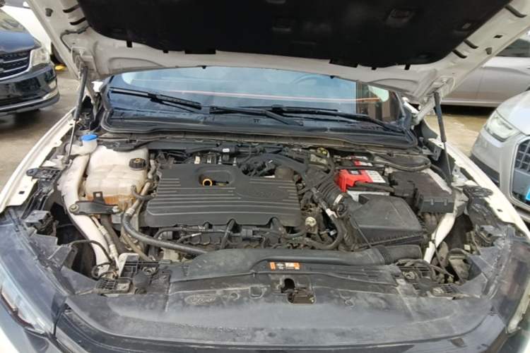 Used Ford Mondeo 2022 EcoBoost 245 Luxury Model Engine Bay